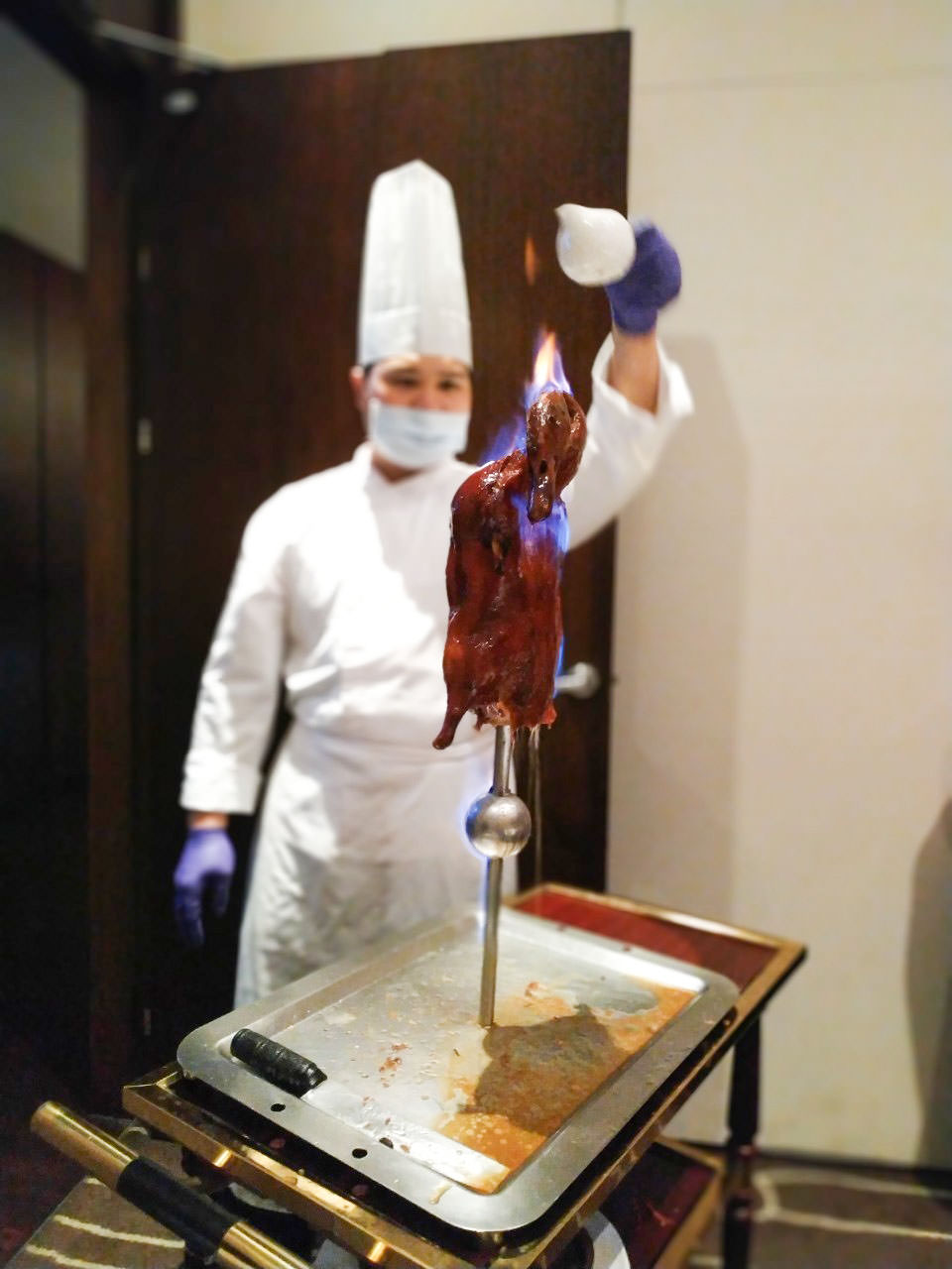 《新竹東區美食》東方軒中式料理 波龍烤鴨宴 火焰片皮鴨 香酥薄脆 吃過讚不絕口 聚會餐廳推薦